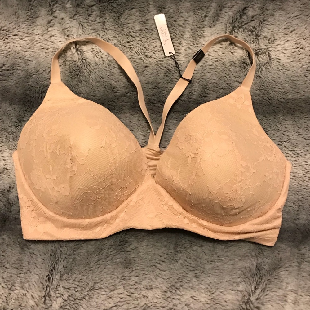 38DD Victoria Secret Bra